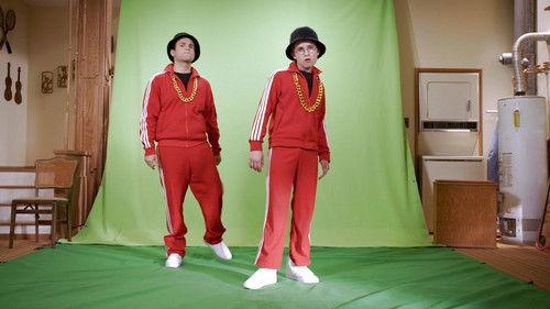 The Goldbergs Season 3 Episode 1 - A Kick-Ass Risky Business Party