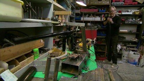 MythBusters Season 9 Episode 7 - Spy Car (2)