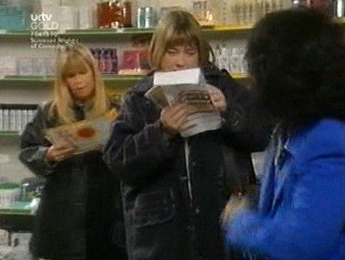 Birds of a Feather Season 7 Episode 4 - Relative Strangers