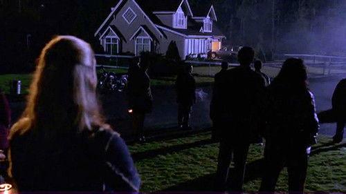 The Twilight Zone Season 1 Episode 31 - The Monsters Are on Maple Street