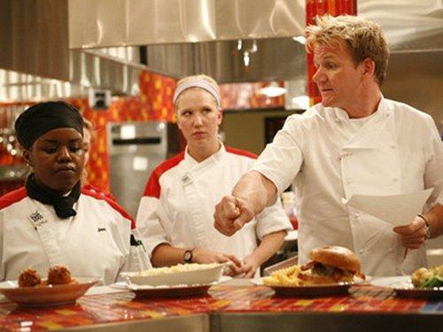 Hell's Kitchen Season 4 Episode 4 - 12 Chefs Compete