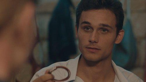 Ici tout commence Season 1 Episode 9 - Episode 9