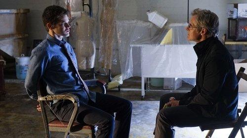 Supergirl Season 1 Episode 10 - Childish Things