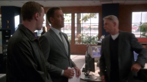 NCIS Season 12 Episode 1 - Twenty Klicks