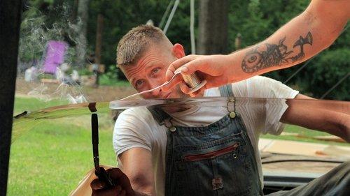 Moonshiners Season 5 Episode 8 - Six Feet Undercover