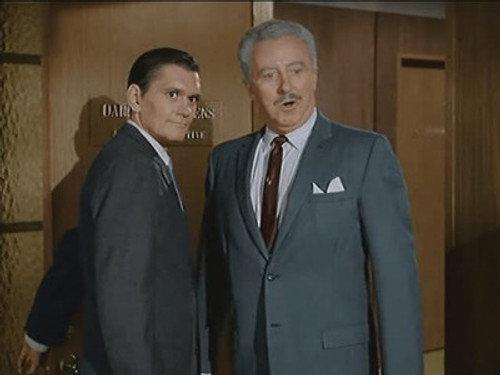 Bewitched Season 1 Episode 11 - It Takes One to Know One