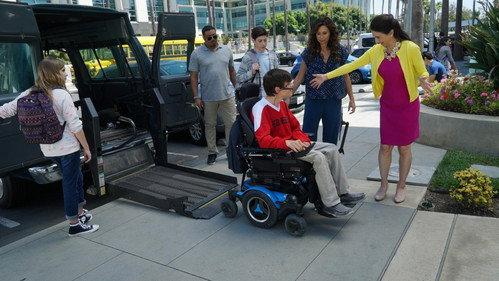 Speechless Season 2 Episode 2 - F-I– FIRST S-E– SECOND F– FIRST DAY