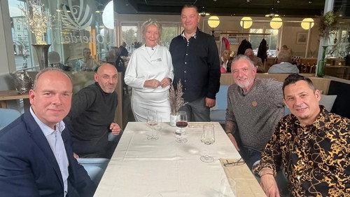 Mein Lokal, Dein Lokal Season 13 Episode 15 - Maritime experience at the "Fish Restaurant Oberdeck"