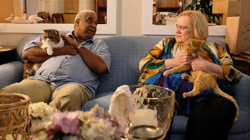 Baskets Season 4 Episode 1 - Cat People