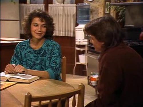 Family Ties Season 4 Episode 23 - Paper Chase (a.k.a. Mallory's Graduation)