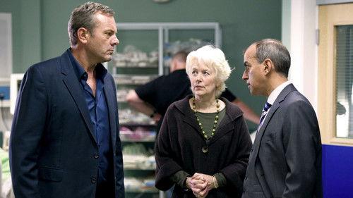 Casualty Season 27 Episode 19 - No Other Medicine