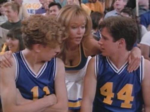 Weird Science Season 1 Episode 6 - Airball Kings