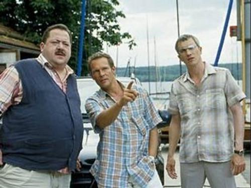 Die Rosenheim-Cops Season 2 Episode 11 - Petri Heil