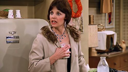 Laverne & Shirley Season 1 Episode 7 - Once Upon a Rumor