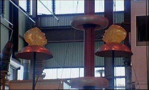 MythBusters Season 1 Episode 9 - Lightning Strikes/Tongue Piercing