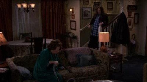 Mike & Molly Season 4 Episode 10 - Weekend at Peggy's