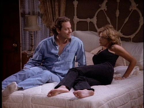 Wings Season 5 Episode 1 - Stop in the Name of Love