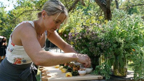 The Lost Kitchen Season 2 Episode 8 - The Last Dinner