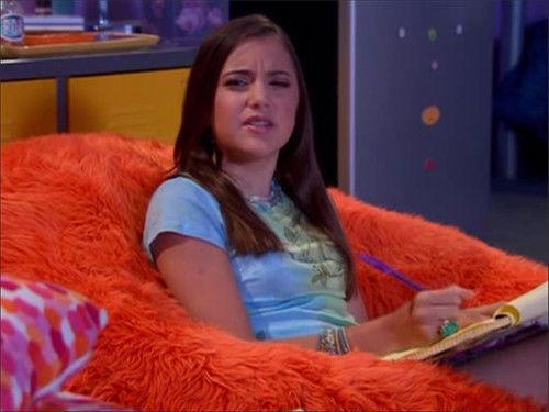 Zoey 101 Season 2 Episode 9 - Lola Likes Chase