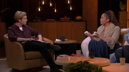 Live from the Other Side with Tyler Henry Season 1 Episode 15 - Parallels