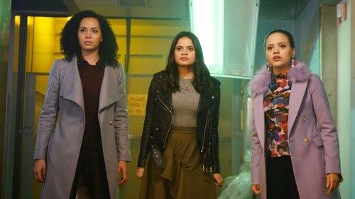 Charmed Season 1 Episode 8 - Bug a Boo