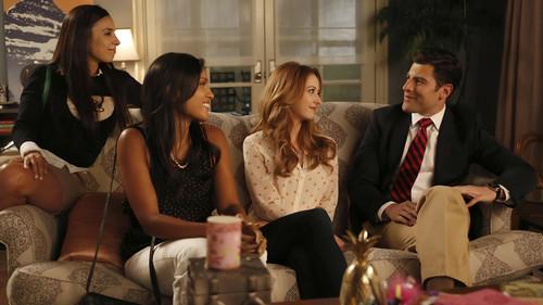 New Girl Season 2 Episode 3 - Fluffer