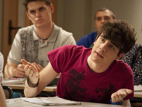 Physics or Chemistry Season 5 Episode 5 - La sonrisa de la Gioconda