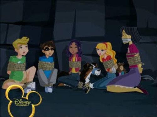 Famous 5: On the Case Season 1 Episode 6 - The Case of the Thief Who Drinks From the Toilet