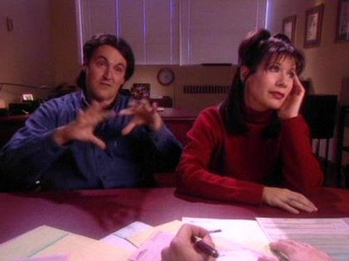 Un gars, une fille Season 4 Episode 7 - À l'hôtel 2 - Chez l'assureur - Demeurent chez Daniel et Loulou