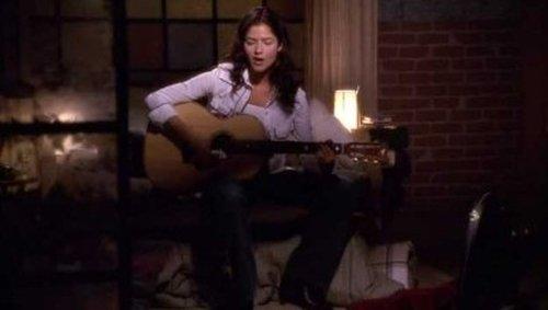 Crossing Jordan Season 1 Episode 10 - Blue Christmas