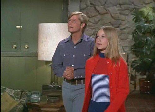 The Brady Bunch Season 3 Episode 5 - My Sister, Benedict Arnold