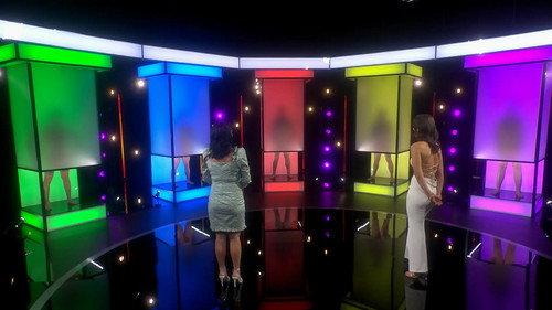 Naked Attraction Sweden Season 1 Episode 5 - Episode 5: Sandra - Kärlek med kropp och själ