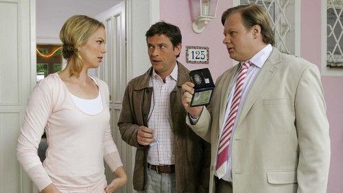 Die Rosenheim-Cops Season 10 Episode 12 - Mord im Bergrausch