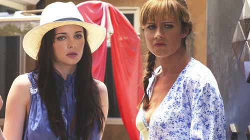 Awkward. Season 4 Episode 20 - Sprang Break (1)