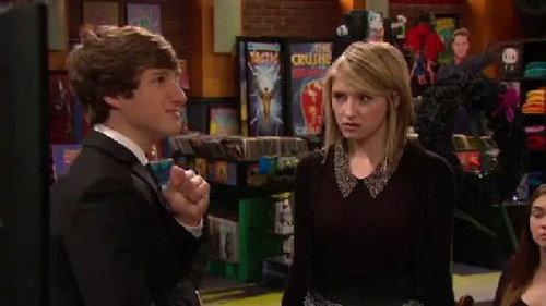 Mighty Med Season 2 Episode 11 - Sparks Fly