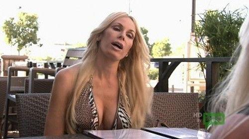 The Real Housewives of Orange County Season 6 Episode 7 - Riches to Rags