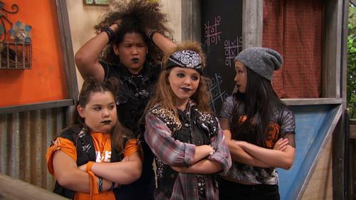 BUNK'D: Learning the Ropes Season 2 Episode 8 - Treehouse of Terror