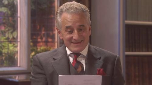 Yes, Prime Minister Season 1 Episode 3 - Gentlemen's Agreement