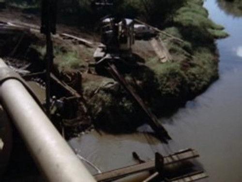 Hawaii Five-O Season 2 Episode 22 - Nightmare Road