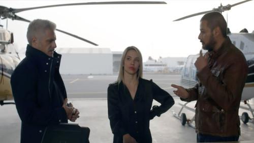 La piloto Season 2 Episode 17 - Episode 17