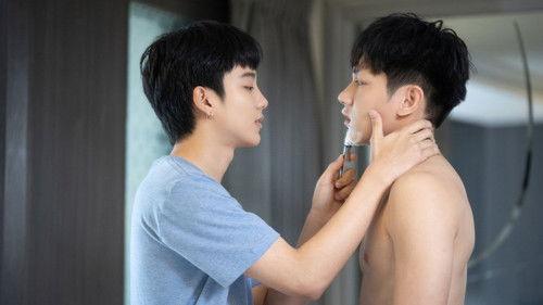 The Love Never Sets Season 1 Episode 13 - Superstar Homecoming