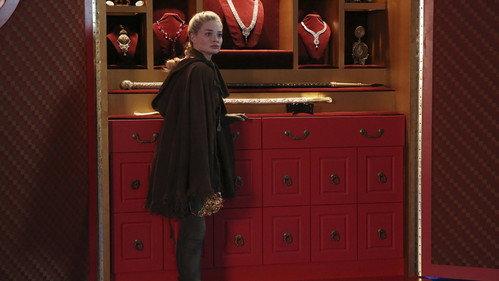 Once Upon a Time in Wonderland Season 1 Episode 5 - Heart of Stone