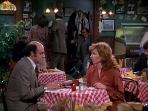 Taxi Season 1 Episode 17 - Mama Gravas