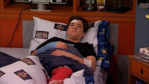 iCarly Season 3 Episode 10 - iSaved Your Life