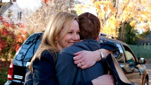 The Big C Season 2 Episode 1 - Losing Patients