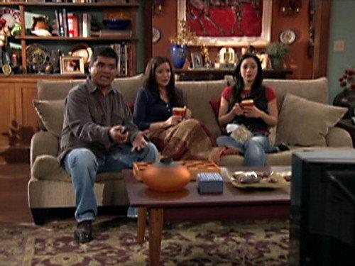 George Lopez Season 6 Episode 8 - George's Grave Mistake Sends Him to a Funeral, Holmes