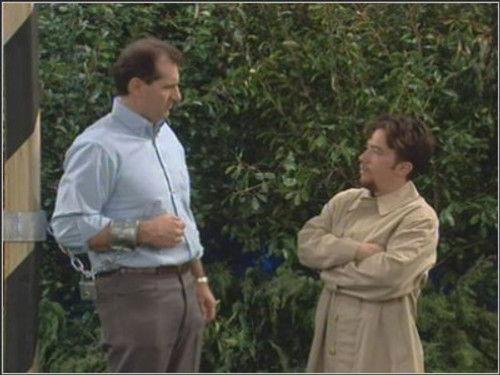 Married... with Children Season 8 Episode 19 - Field of Screams