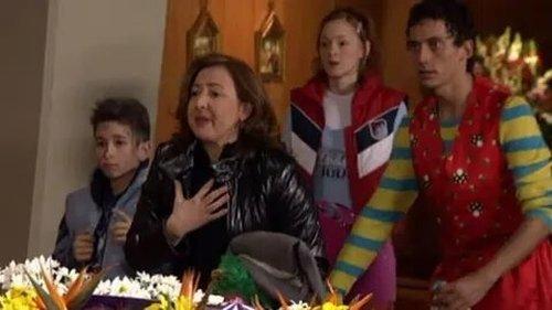 Aída Season 1 Episode 1 - Episode 1