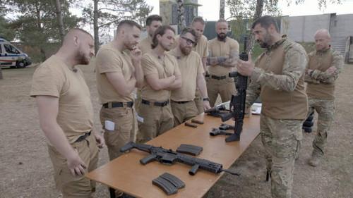 Nasi w mundurach Season 1 Episode 3 - Episode 3