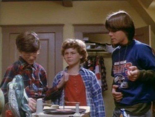 Eerie, Indiana Season 1 Episode 19 - The Broken Record